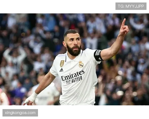 本泽马与C罗：终结方式与战术角色差异解析