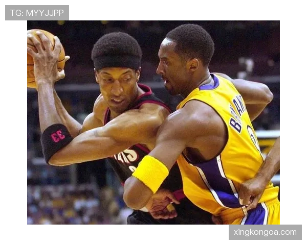 科比无球跑动撕裂防线，关键回合得分结构重塑湖人进攻